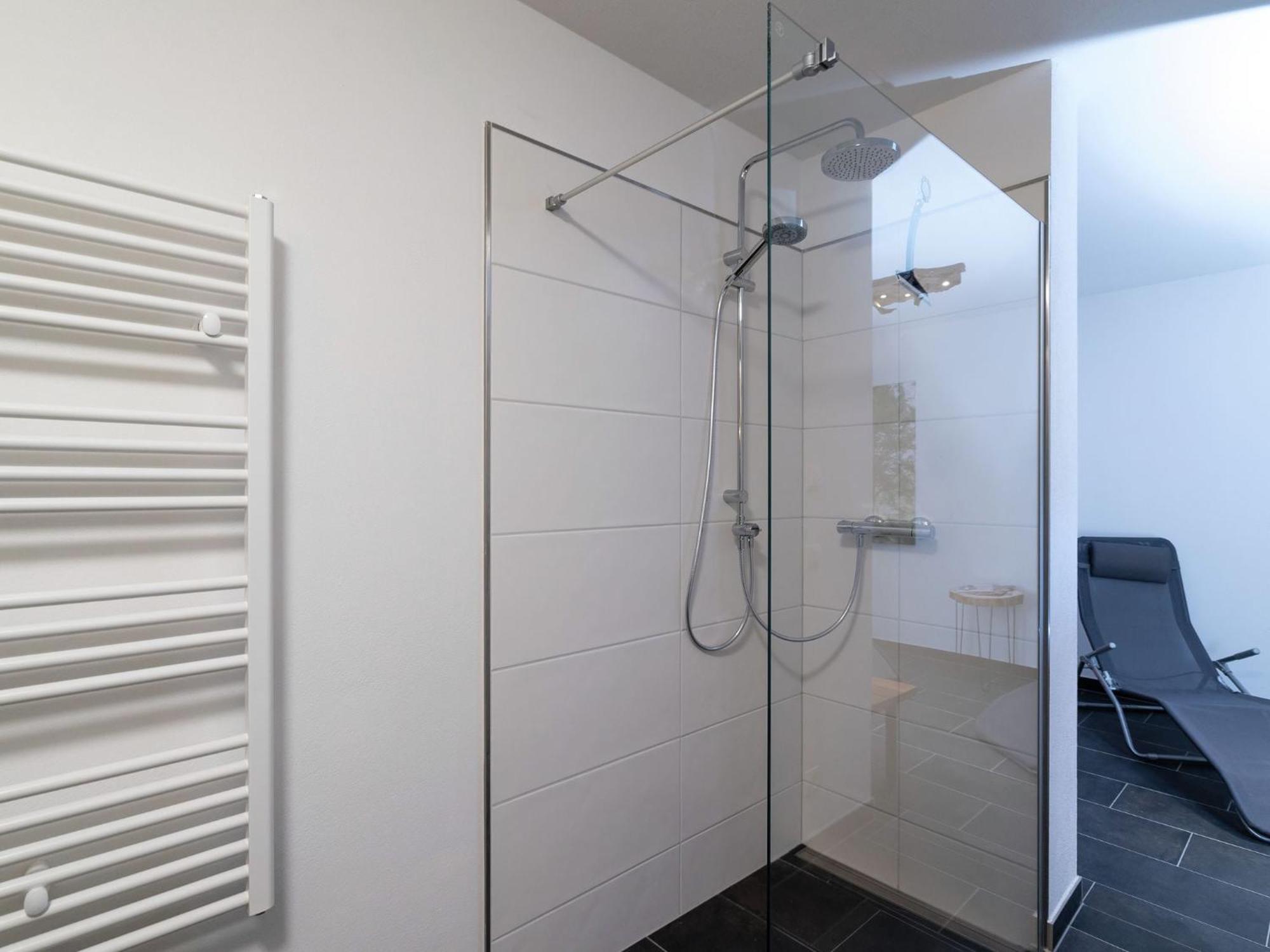 Modern Holiday Home In Leogang With Private Sauna Экстерьер фото